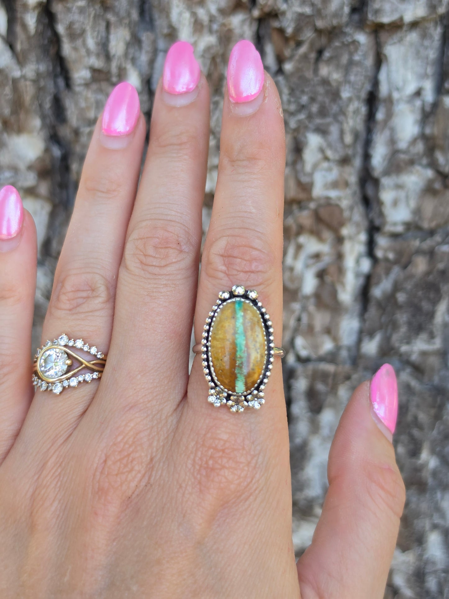 Royston Ribbon Ring