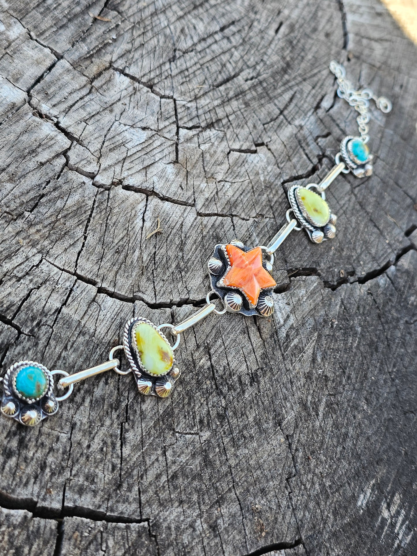 Orang Spiny Choker