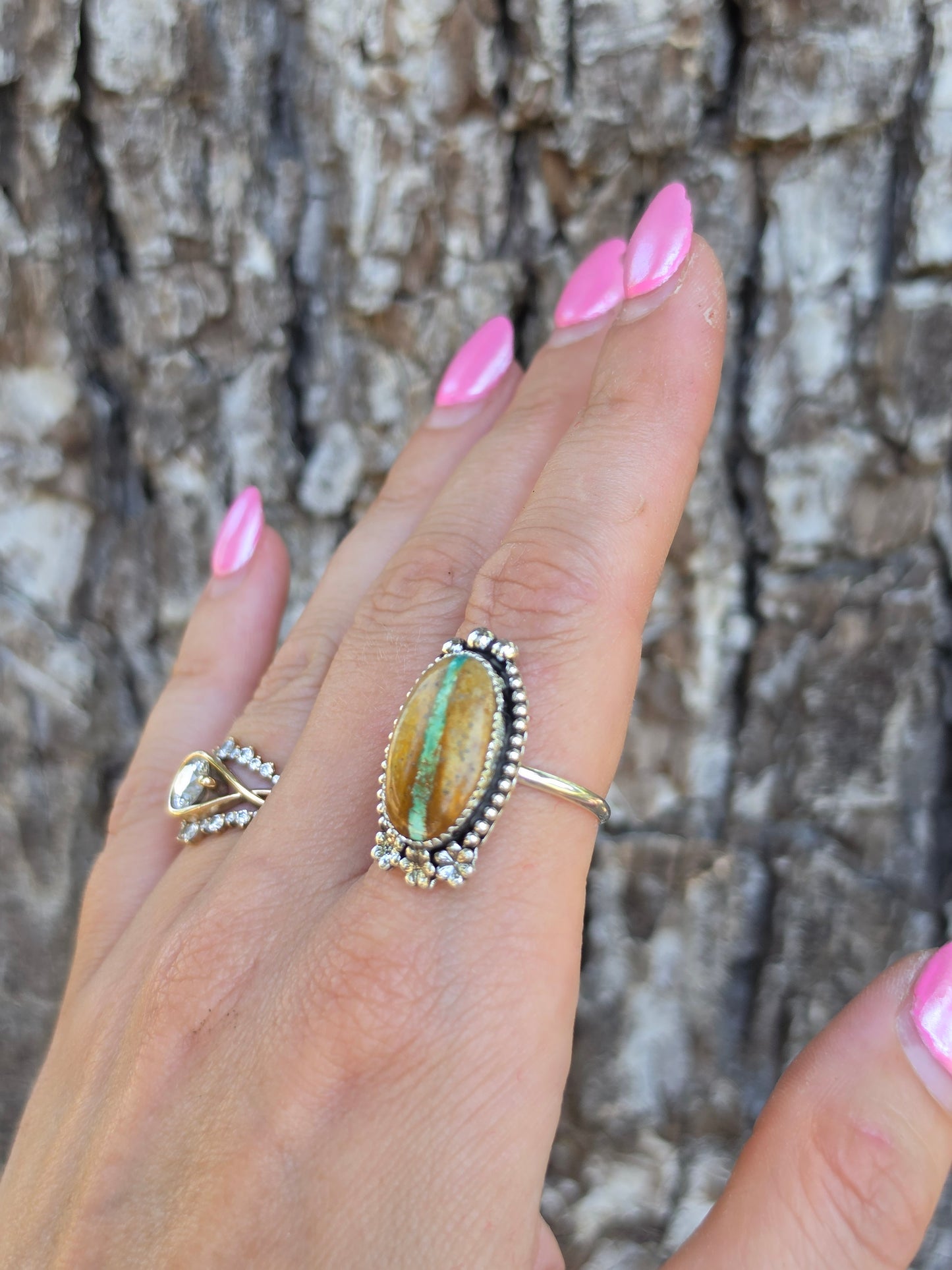 Royston Ribbon Ring